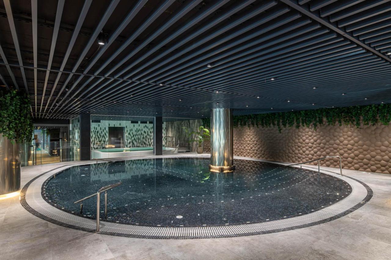 Emily Resort Lviv Exterior photo The pool at the 101 Sky Lounge